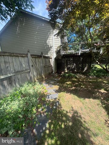 74 CLARION DR, Fredericksburg, VA 22405