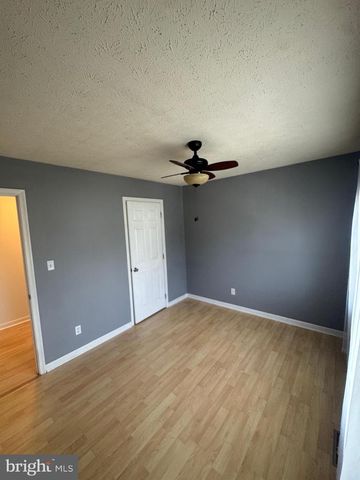 74 CLARION DR, Fredericksburg, VA 22405