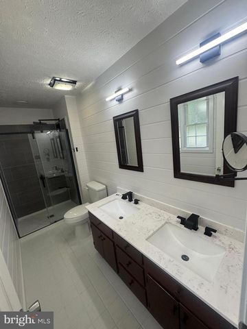 74 CLARION DR, Fredericksburg, VA 22405