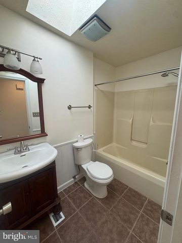 74 CLARION DR, Fredericksburg, VA 22405