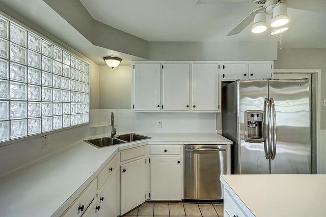 913 Delaine Dr, Corpus Christi, TX 78411