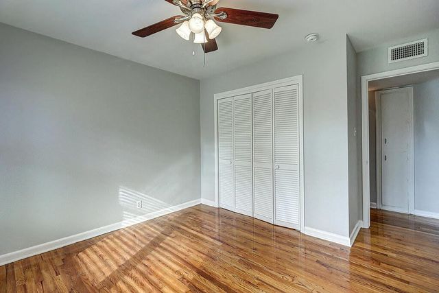 913 Delaine Dr, Corpus Christi, TX 78411