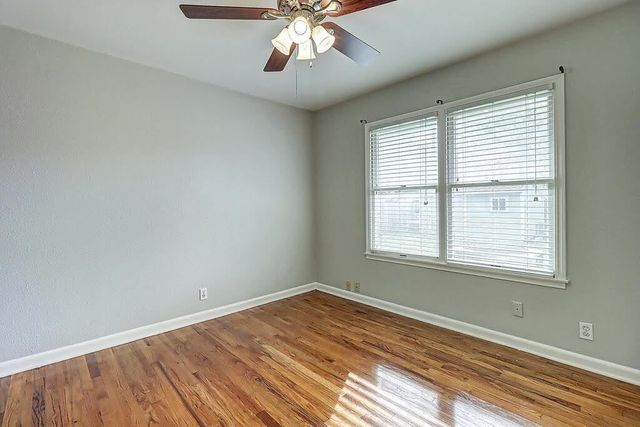 913 Delaine Dr, Corpus Christi, TX 78411