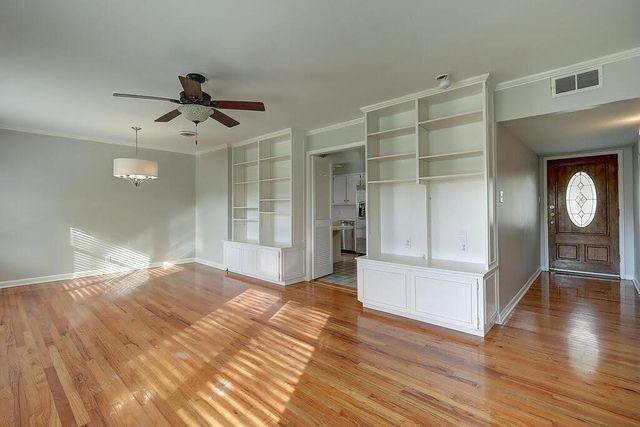 913 Delaine Dr, Corpus Christi, TX 78411