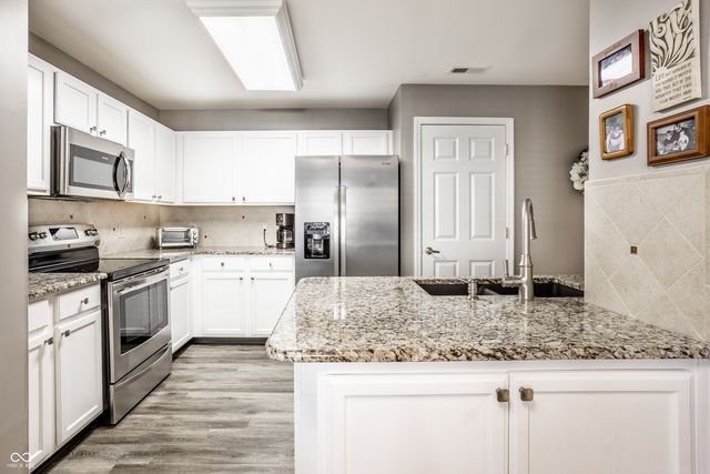 9275 Muir Lane, Fishers, IN 46037