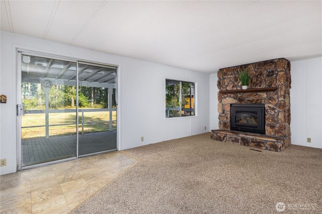 2201 E Island Lake Drive, Shelton, WA 98584