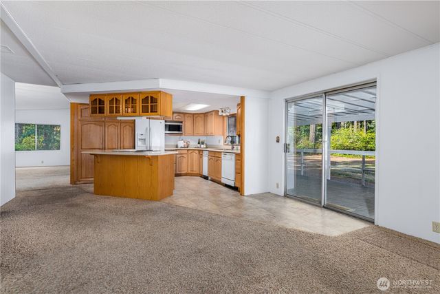 2201 E Island Lake Drive, Shelton, WA 98584