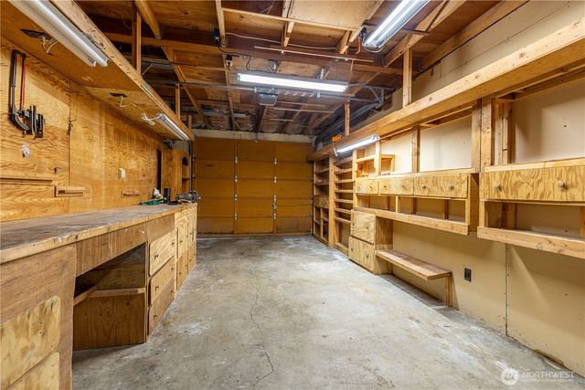 2201 E Island Lake Drive, Shelton, WA 98584