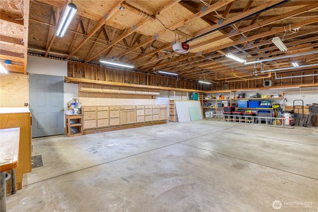 2201 E Island Lake Drive, Shelton, WA 98584