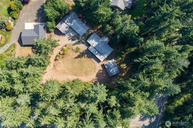 2201 E Island Lake Drive, Shelton, WA 98584