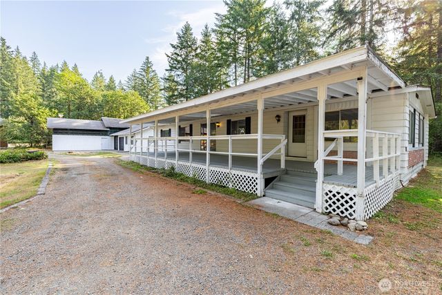 2201 E Island Lake Drive, Shelton, WA 98584