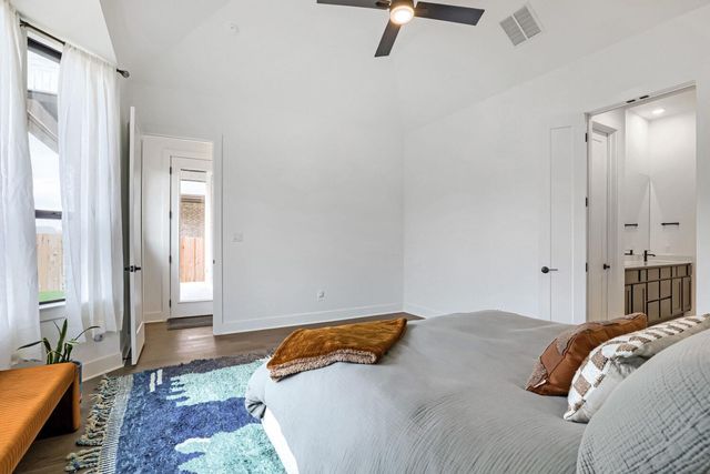 404 Jackson River LOOP, Kyle, TX 78640