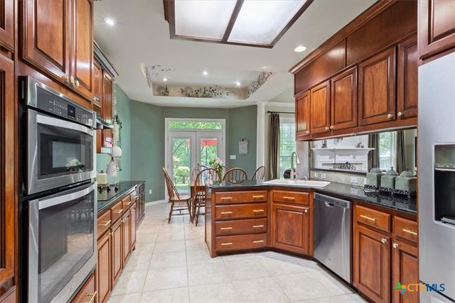 200 Carriage House Road, Salado, TX 76571