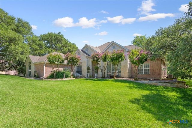 200 Carriage House Road, Salado, TX 76571