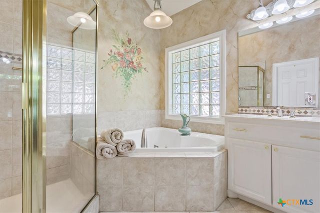 200 Carriage House Road, Salado, TX 76571