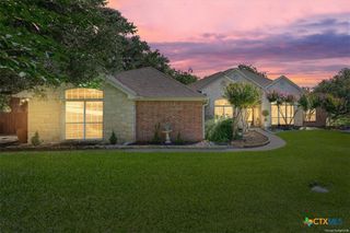 200 Carriage House Road, Salado, TX 76571