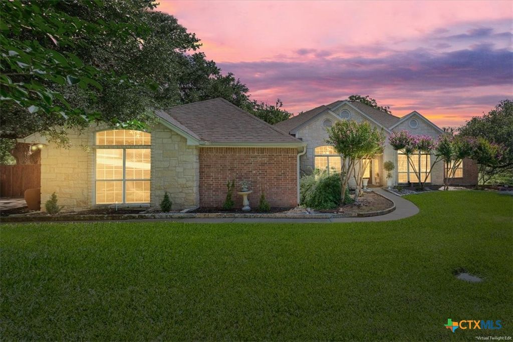 200 Carriage House Road, Salado, TX 76571