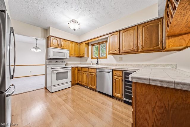 10108 Fair Road, Strongsville, OH 44149