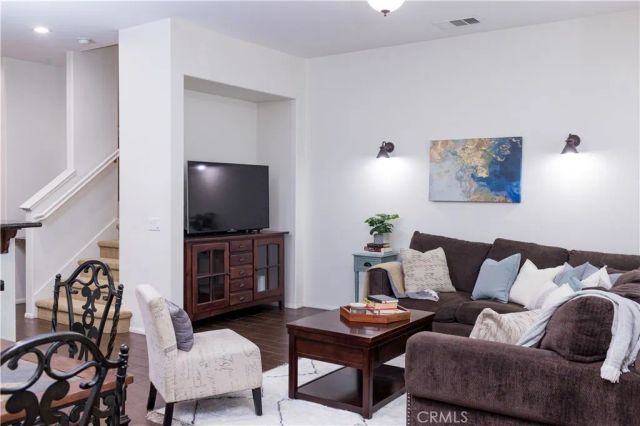 2245 Rolling River, Simi Valley, CA 93063