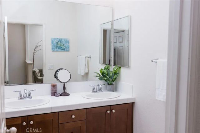 2245 Rolling River, Simi Valley, CA 93063