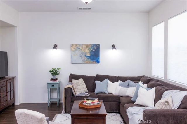 2245 Rolling River, Simi Valley, CA 93063