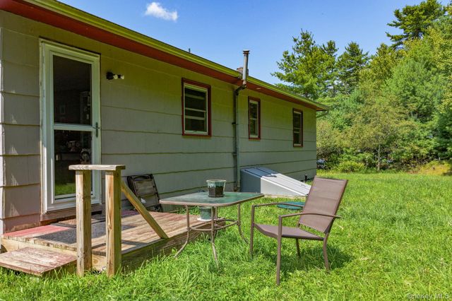 174 Taras Shevchenko Road, Glen Spey, NY 12737