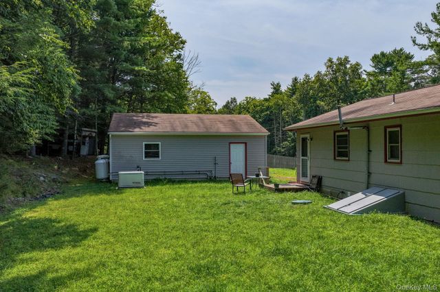 174 Taras Shevchenko Road, Glen Spey, NY 12737