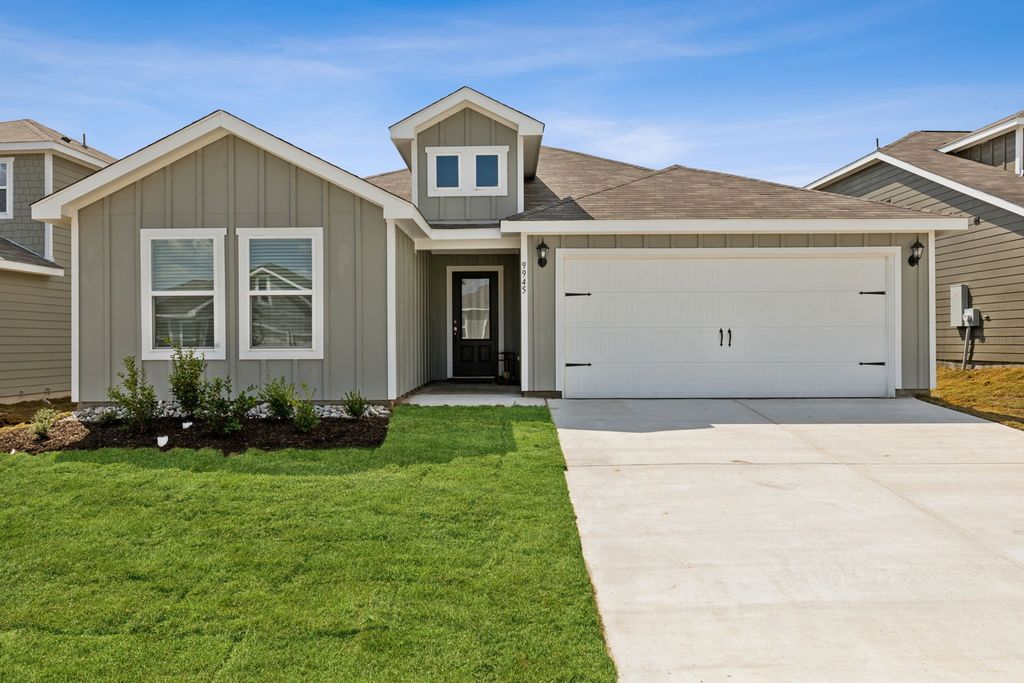 9945 Fighting Falcon Way, Fort Worth, TX 76131