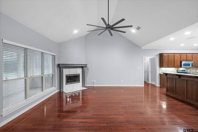 145 Pine Bark Glen, Holly Lake Ranch, TX 75765