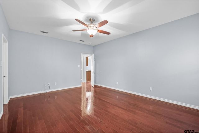 145 Pine Bark Glen, Holly Lake Ranch, TX 75765