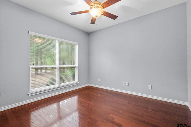 145 Pine Bark Glen, Holly Lake Ranch, TX 75765