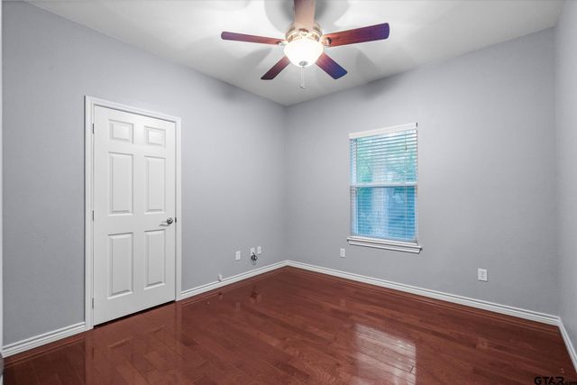 145 Pine Bark Glen, Holly Lake Ranch, TX 75765