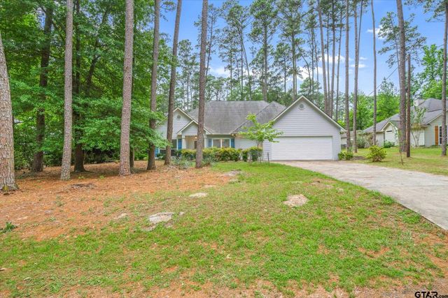 145 Pine Bark Glen, Holly Lake Ranch, TX 75765