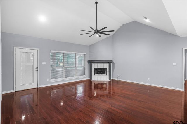 145 Pine Bark Glen, Holly Lake Ranch, TX 75765