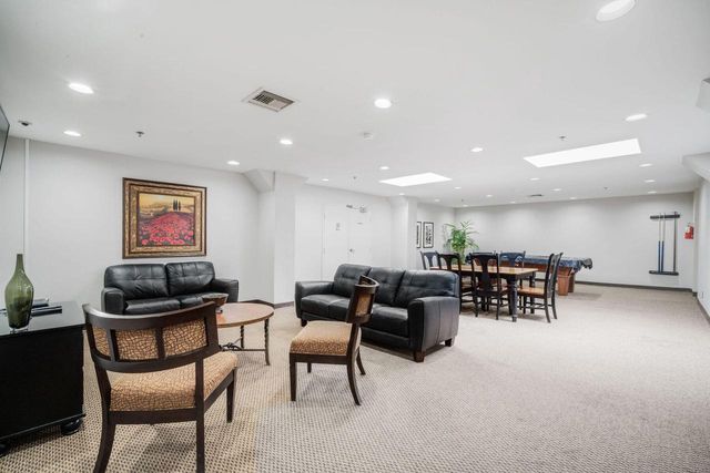 234 N Broadway #402, Milwaukee, WI 53202