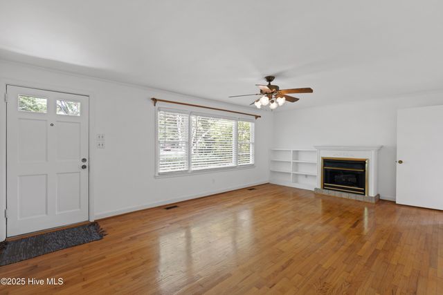 2830 Worth Drive, Wilmington, NC 28412