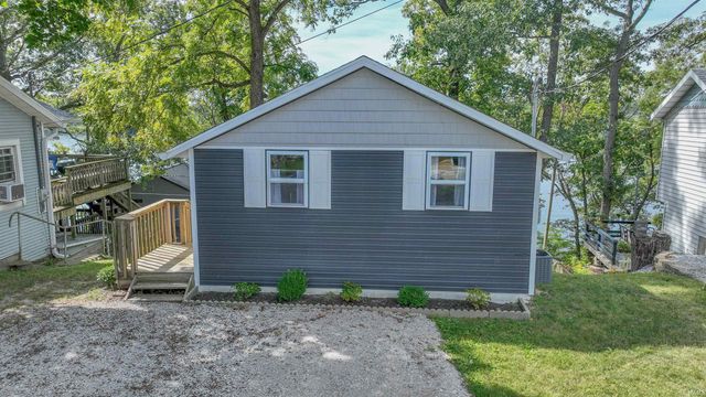 11912 W Breezy Point Drive, Monticello, IN 47960