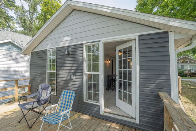 11912 W Breezy Point Drive, Monticello, IN 47960