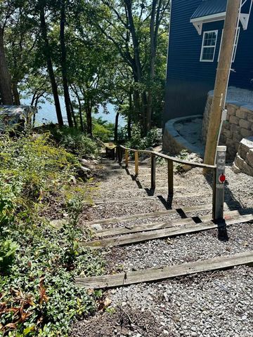 11912 W Breezy Point Drive, Monticello, IN 47960