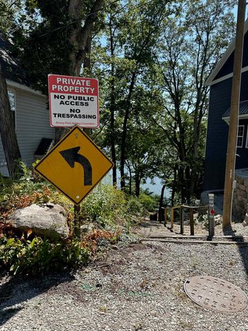 11912 W Breezy Point Drive, Monticello, IN 47960