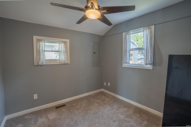 11912 W Breezy Point Drive, Monticello, IN 47960