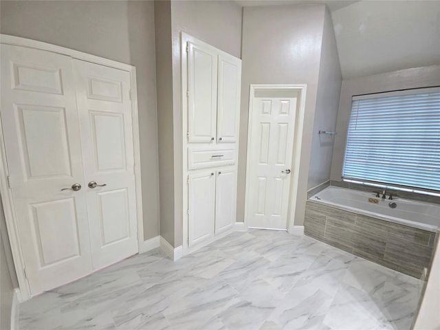 10407 Millridge North Drive, Houston, TX 77070