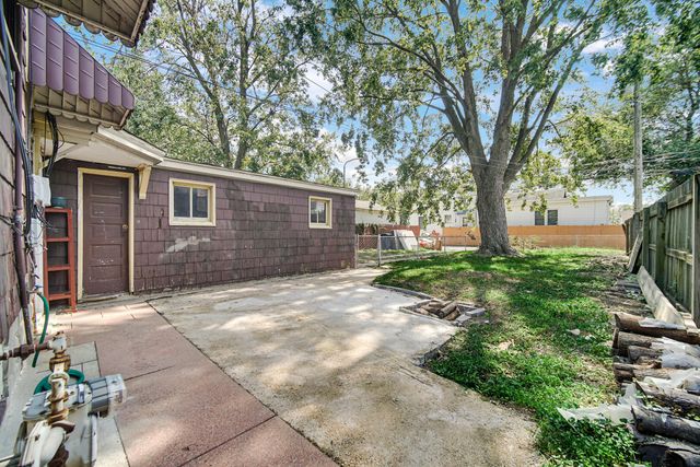 822 174th Street, Hammond, IN 46324