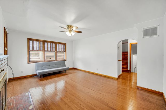 822 174th Street, Hammond, IN 46324