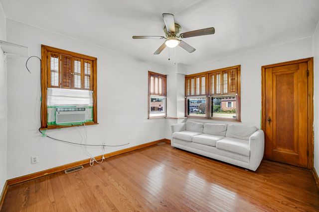 822 174th Street, Hammond, IN 46324