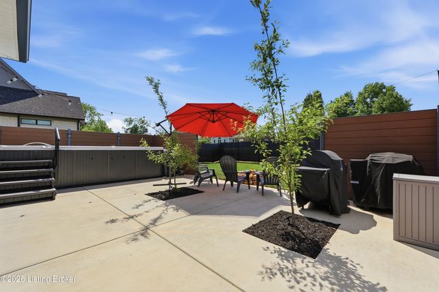 12614 Valley Pine Dr, Louisville, KY 40299