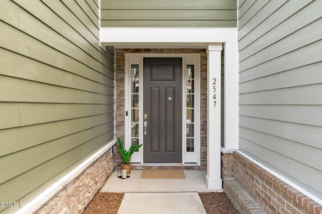 2547 Hutch Lane, Apex, NC 27523
