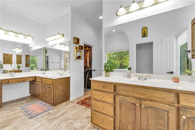 408 S Wyman Road, Fayetteville, AR 72701