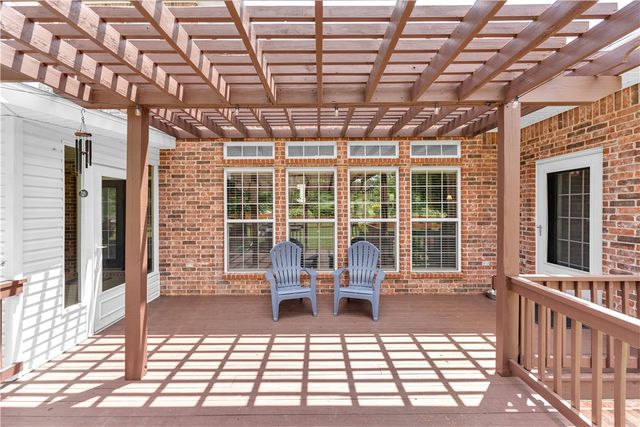 408 S Wyman Road, Fayetteville, AR 72701
