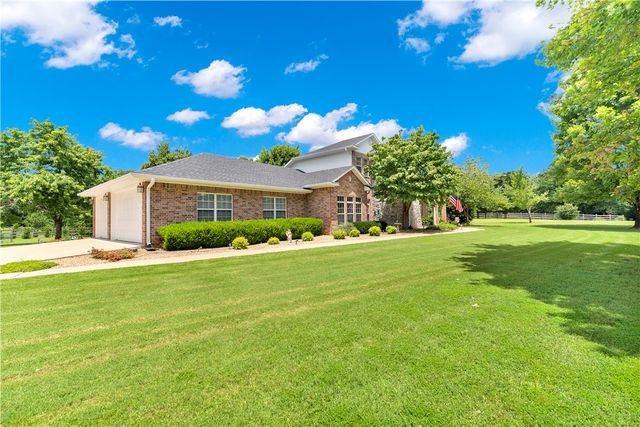 408 S Wyman Road, Fayetteville, AR 72701